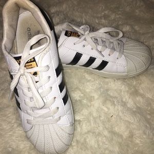 ADIDAS SUPERSTARS